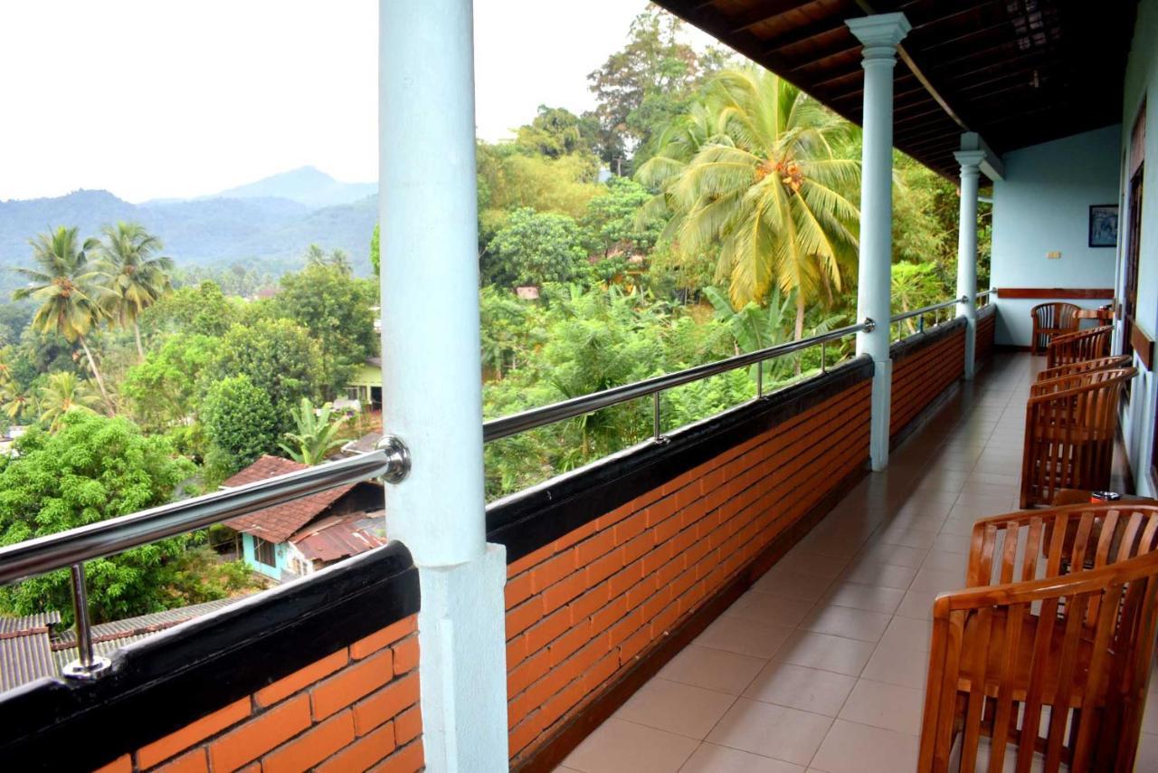Rathna Gems Halt Hotel Ratnapura Exterior foto